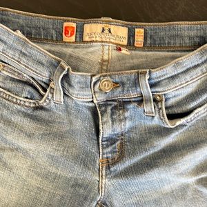 Juicy couture vintage crop jeans 👖